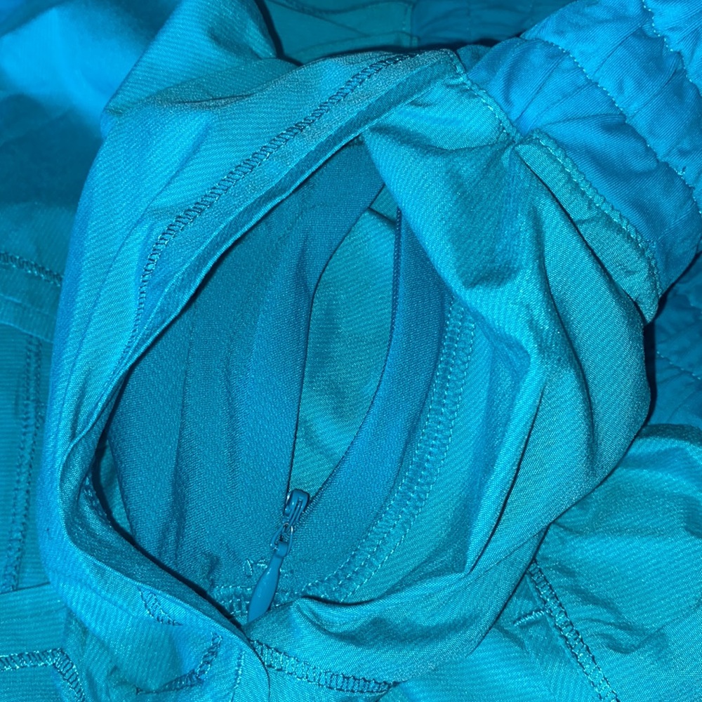 LULULEMON ATHLETIC SHORTS🌺 - Picture 12 of 14
